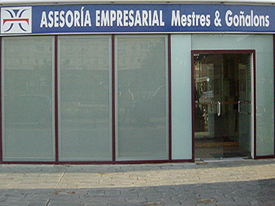 Mestres & Go&ntilde;alons